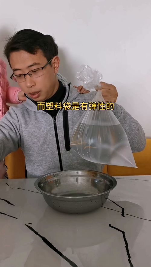 打针小游戏(9个月的宝宝不肯吃药，怎么办？)